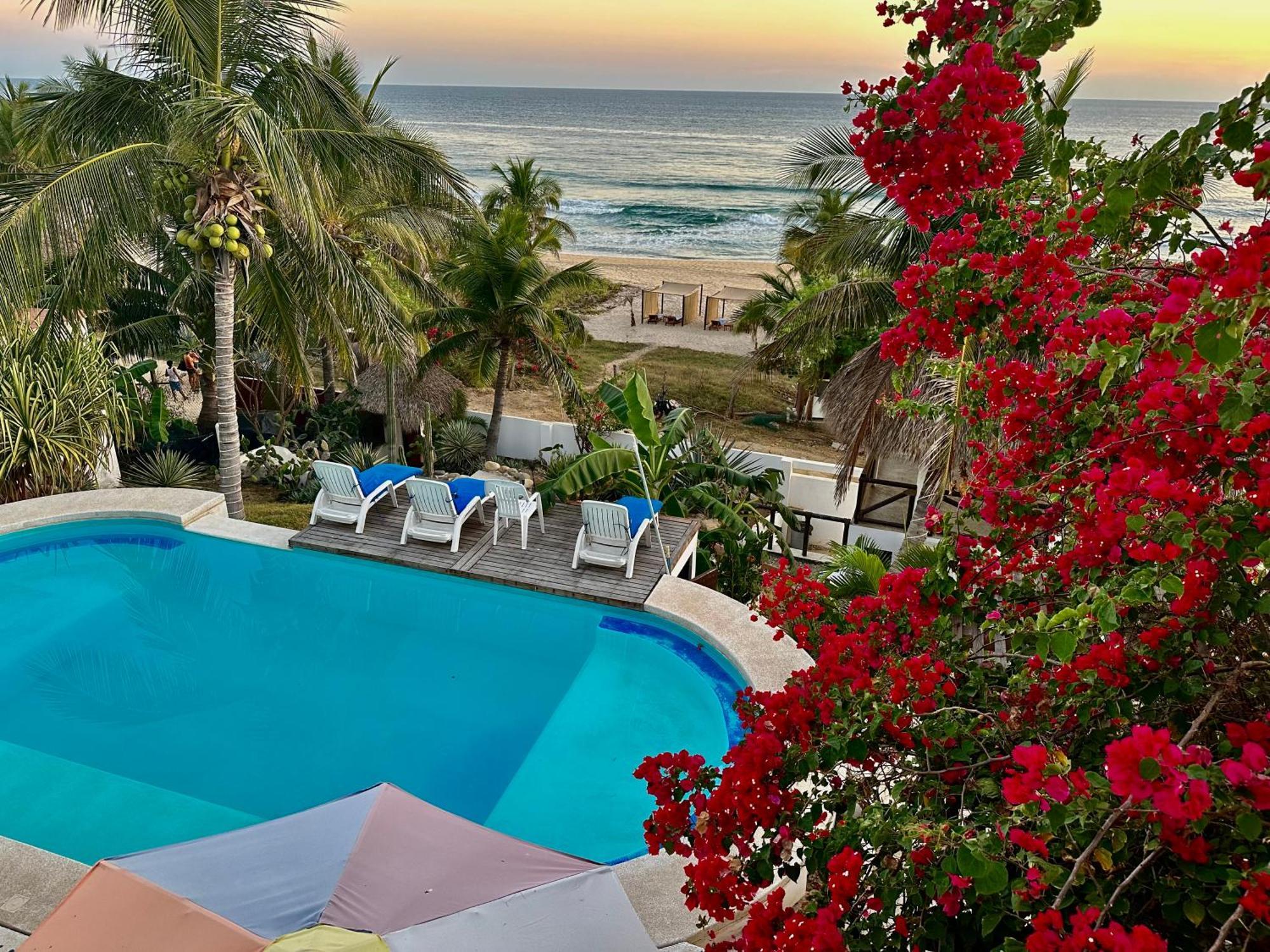 Beachfront Paradise Boutique Hotel Agua Blanca Bagian luar foto