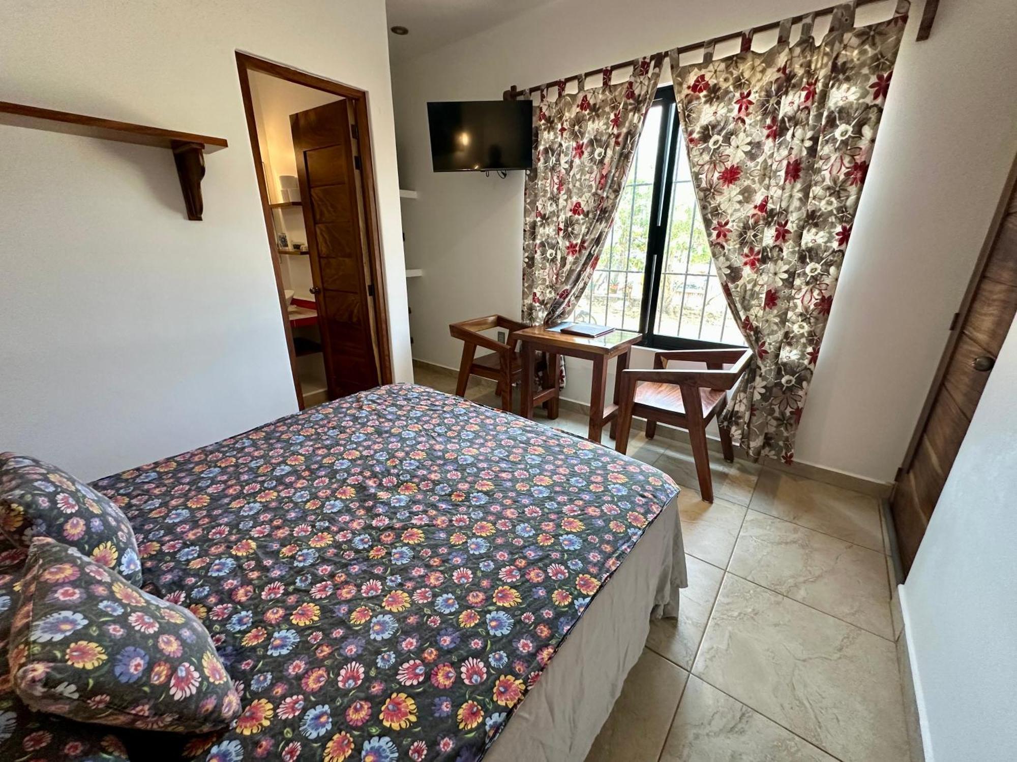 Beachfront Paradise Boutique Hotel Agua Blanca Bagian luar foto